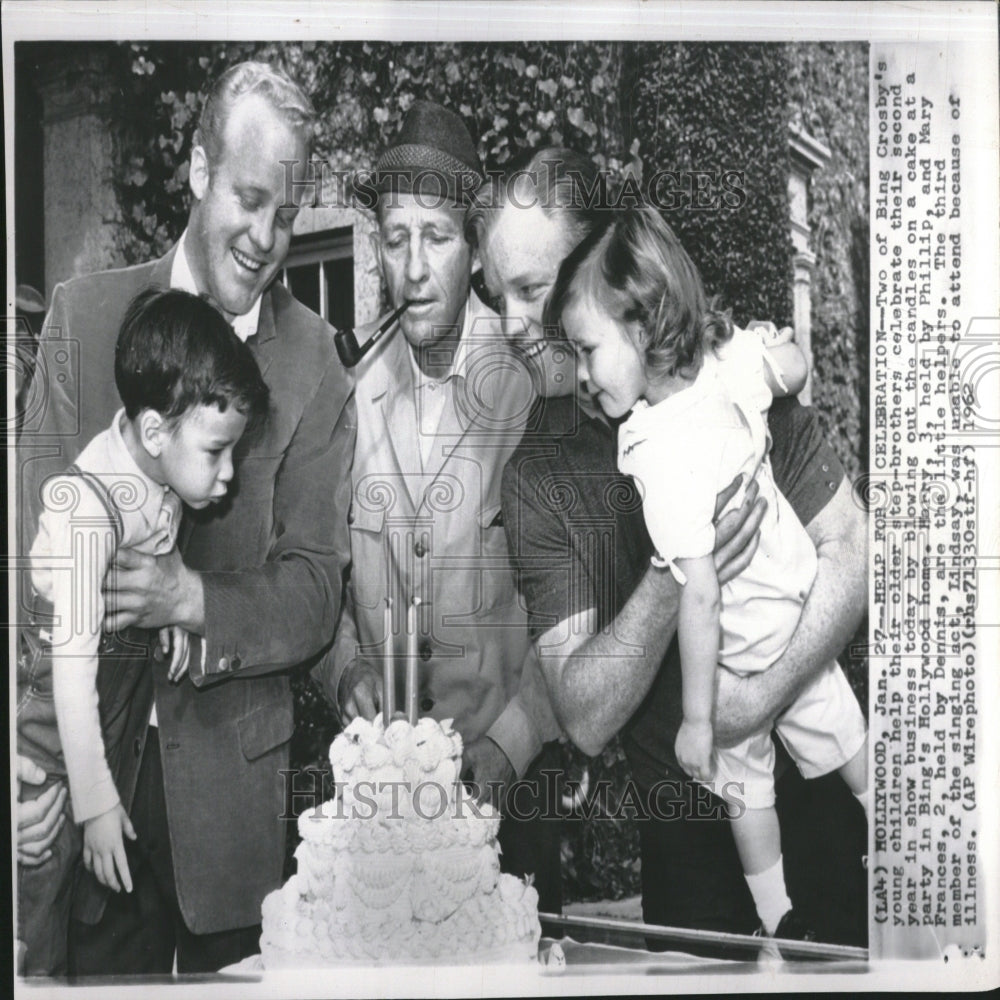 1962 Photo Singer Bing Crosby With Family Celebration - RRV27629 - Historic Images
