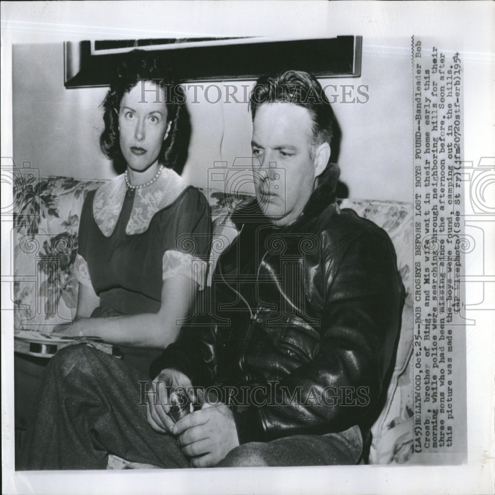 1954 Bob Crosby & wife wait for lost sons - Historic Images