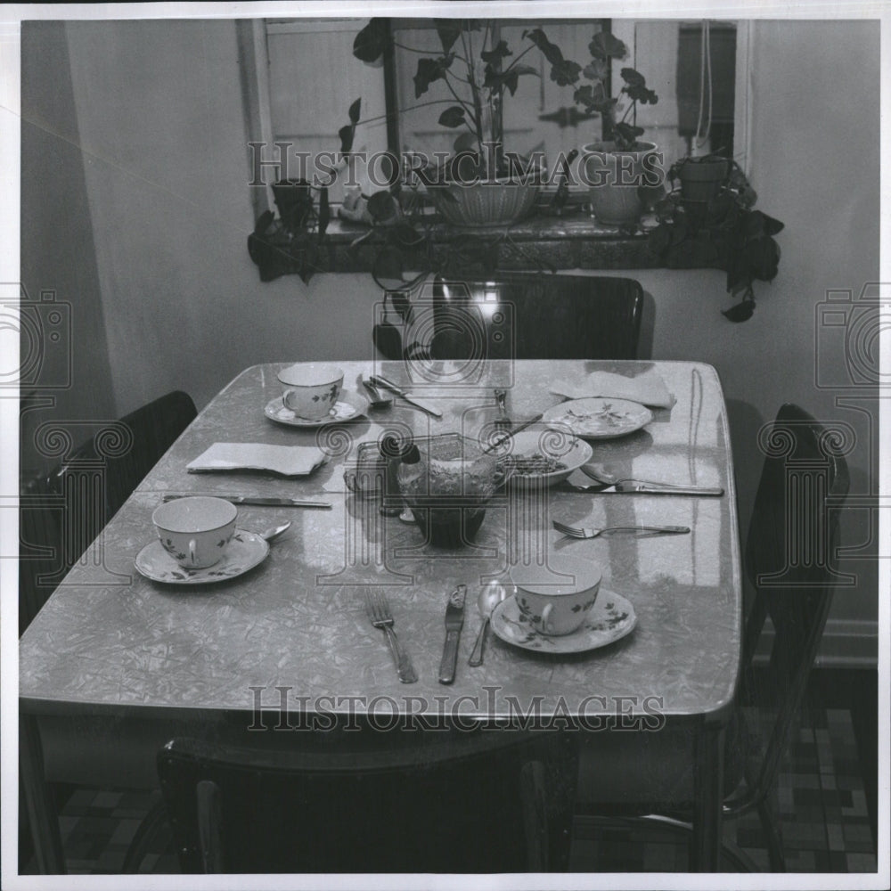 1956 Press Photo Home of Dr.and Mrs,Elmer Cannon - RRV27757 - Historic Images