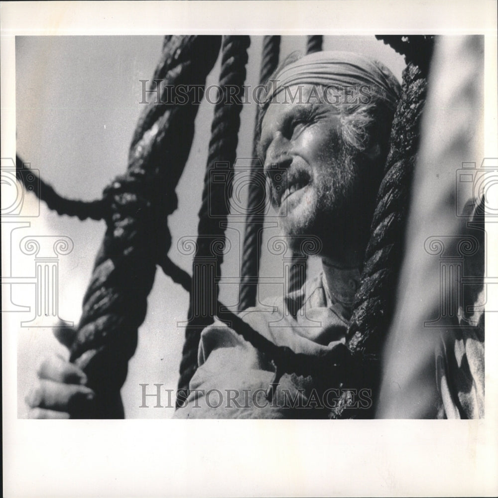 1990 Press Photo Charlton Heston as Long John Silver - Historic Images