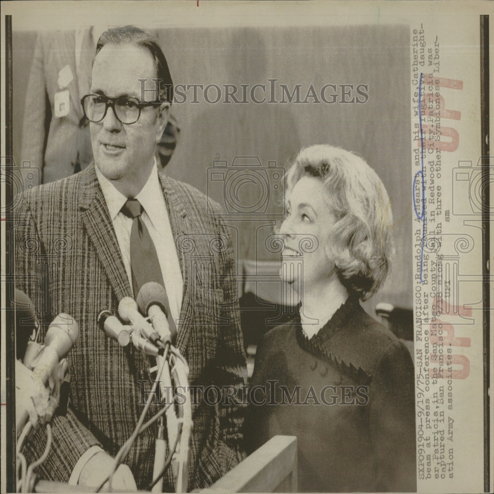 1975 Randolph A. Hearst Catherine at press - Historic Images