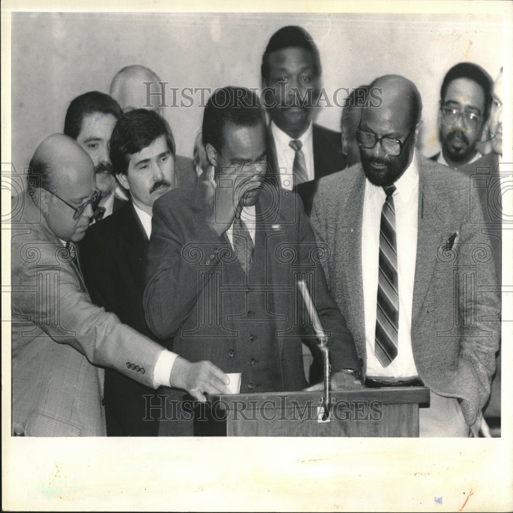 1987 Washington Hall Press Conference Staff - Historic Images