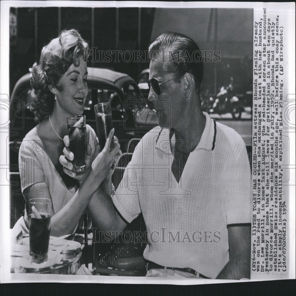 1954 Press Photo Rhonda Fleming Actress Dr. Lew Morrill - RRV28501 - Historic Images