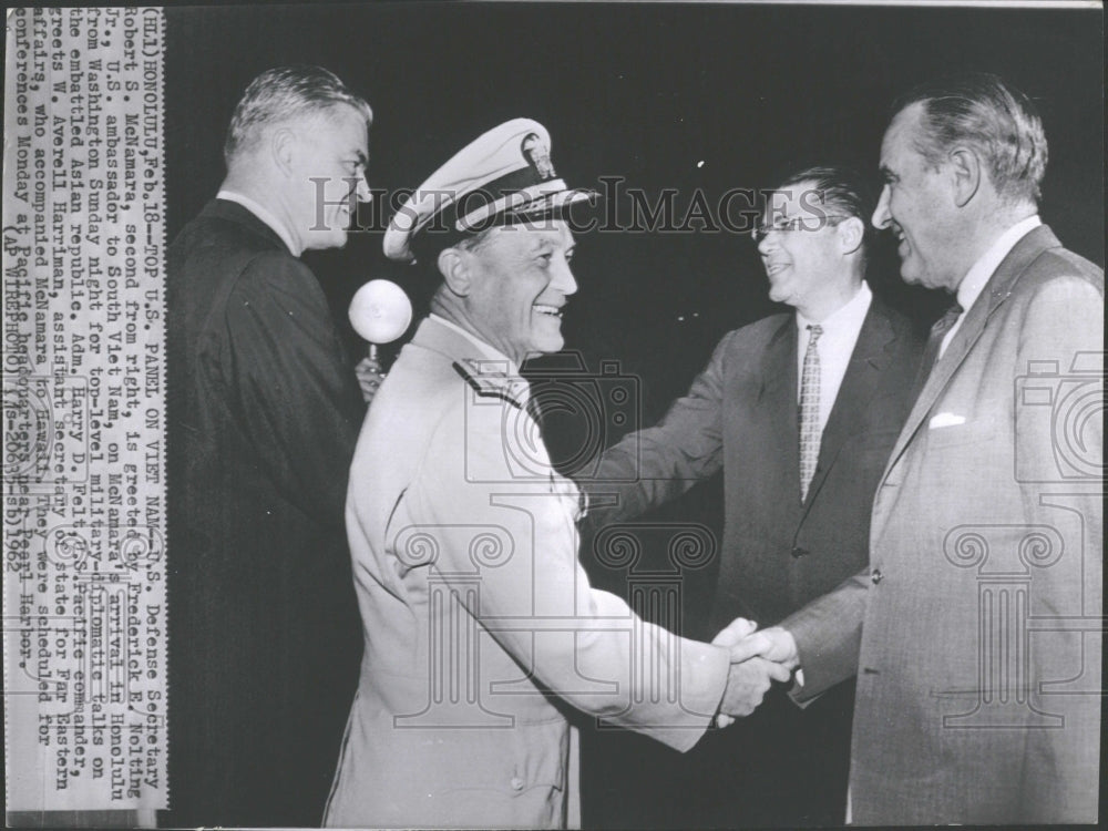 1962 Press Photo U S Defence Robert Ambassador South - RRV29233 - Historic Images