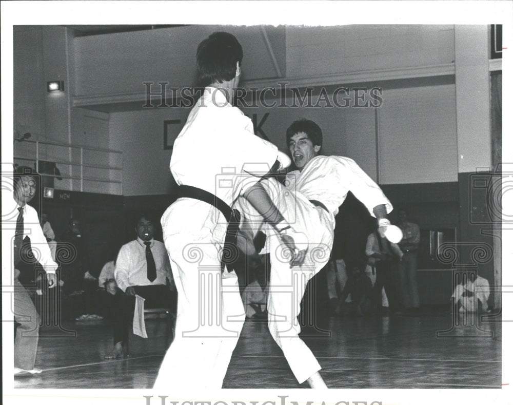 1982 Press Photo Derrek Aragon Karate Champion Chicago - Historic Images