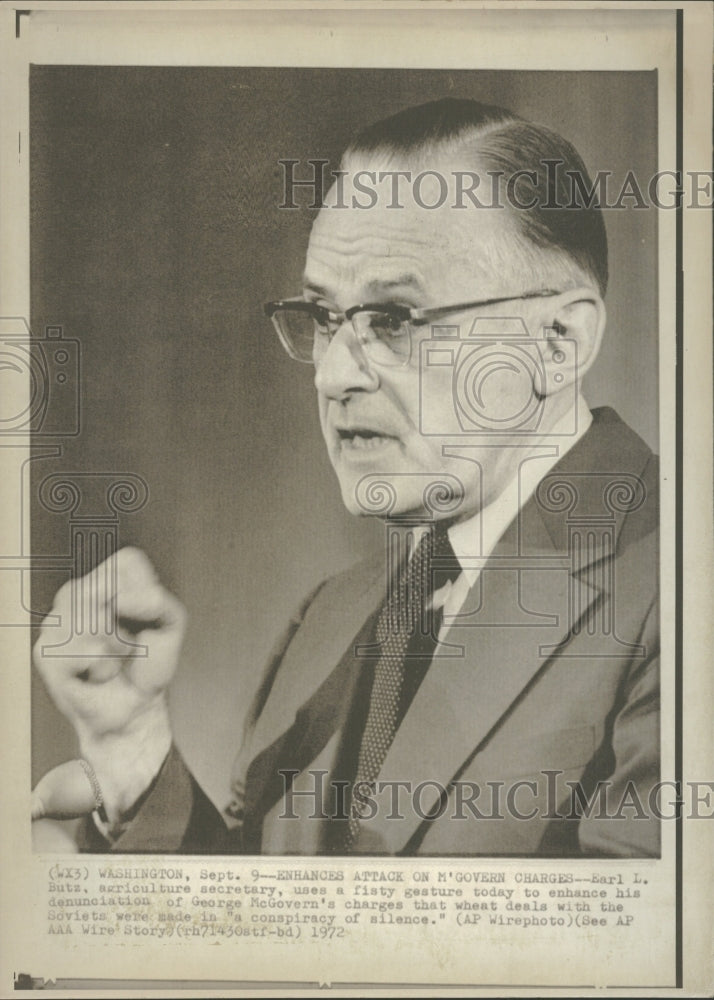 1972 Press Photo George McGovern Earl Butz Secretary - RRV29911 - Historic Images