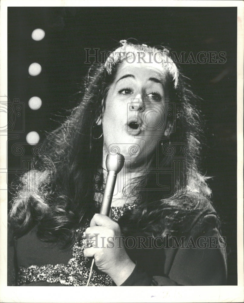 1970 Press Photo Mama Cass Greenwich Village Singing - RRV30031 - Historic Images