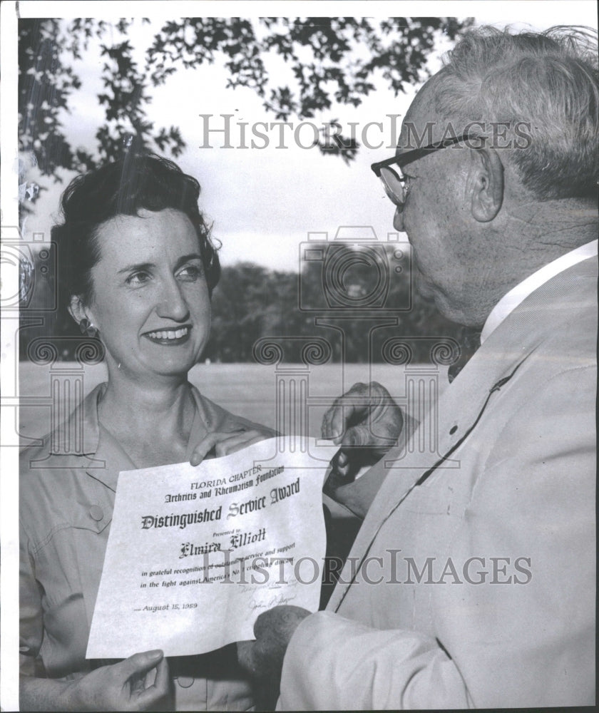 1959 Arthiritis Committee Chairman Work - Historic Images