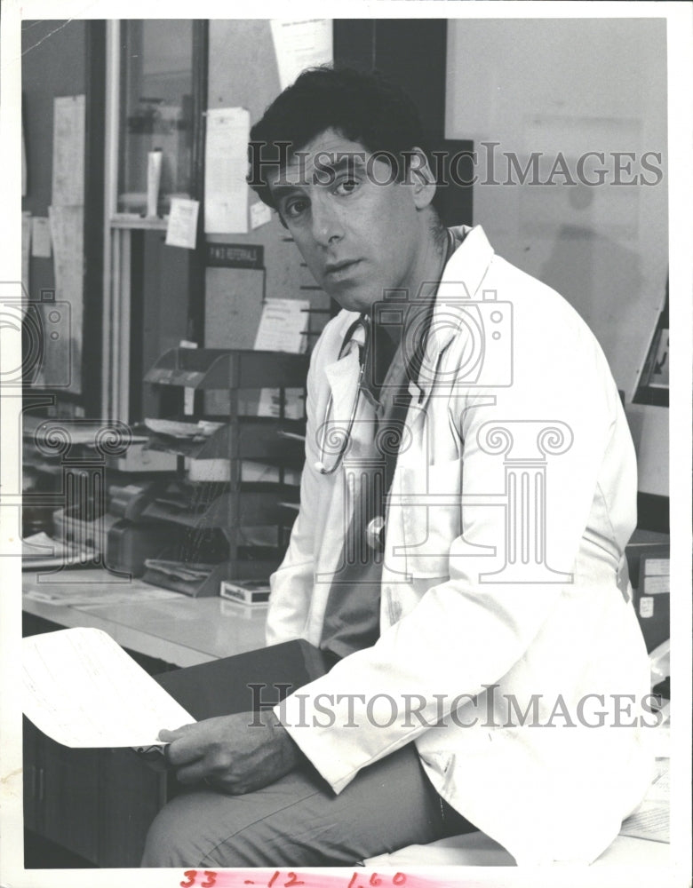 1984, Elliot Gould - RRV30427 - Historic Images