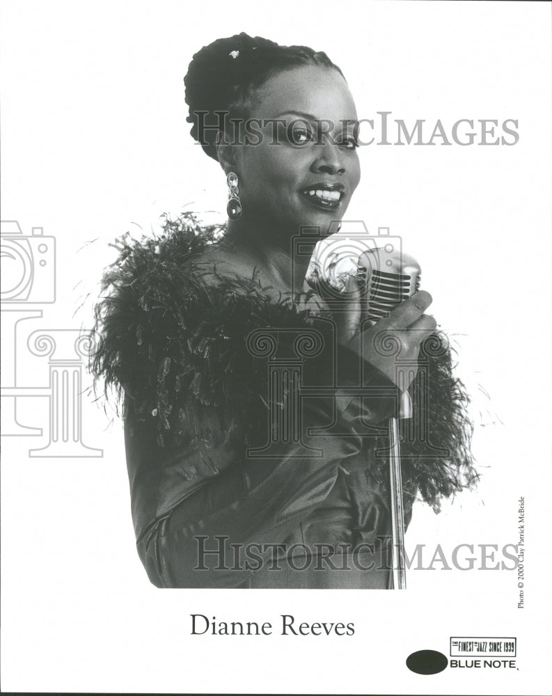 2000 Press Photo Dianne Reeves (American Jazz Singer) - RRV31151 - Historic Images