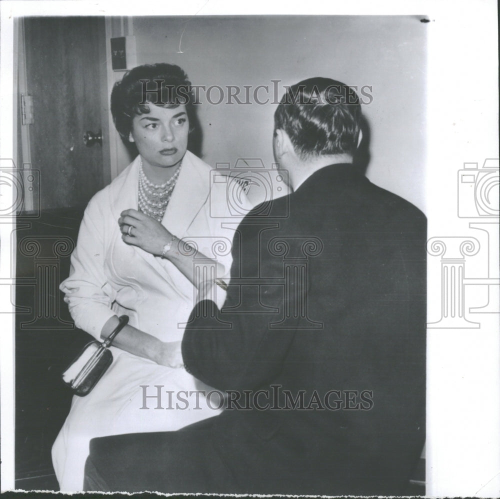 1961 Press Photo Mrs Lillian Reis Murder Charge Person - Historic Images