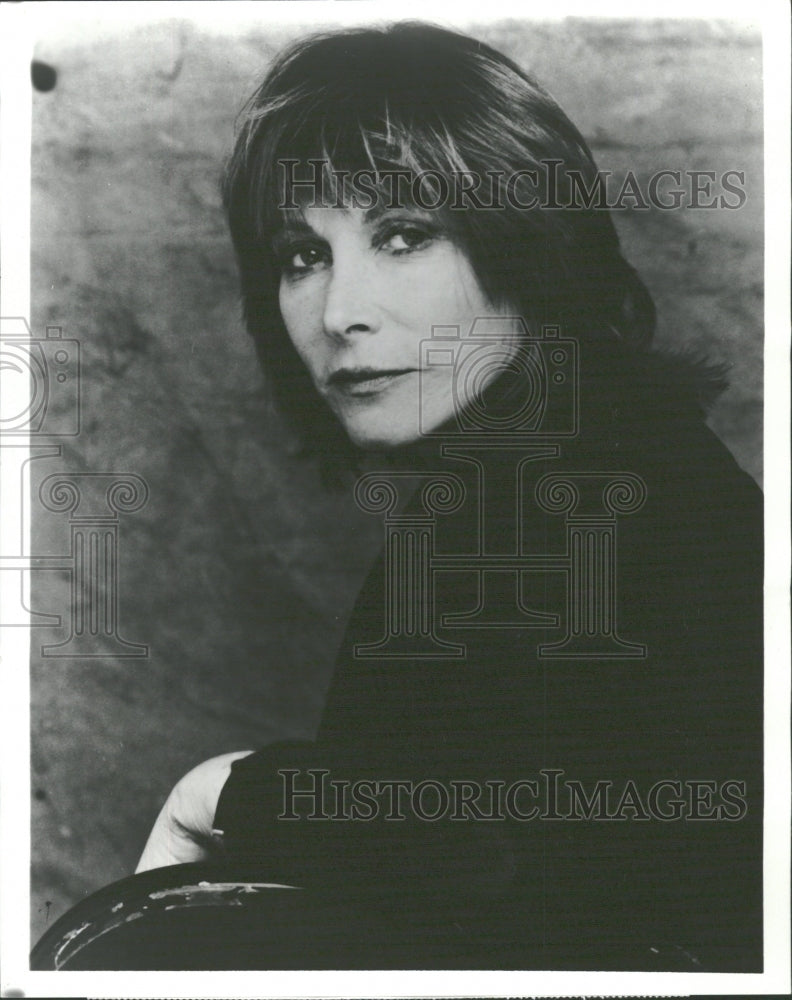 1986 Press Photo Lee Grant film tv artist director Carp - RRV31541 - Historic Images