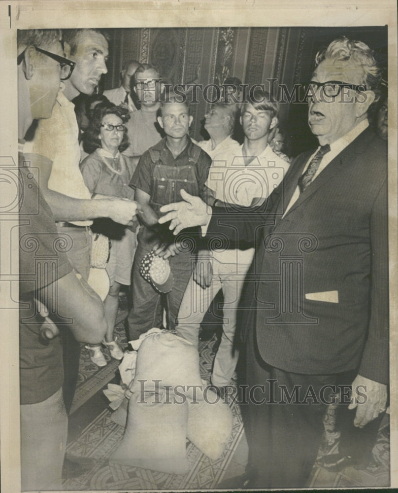 1969 Sen.Everett Dirksen Meet Delegate - Historic Images