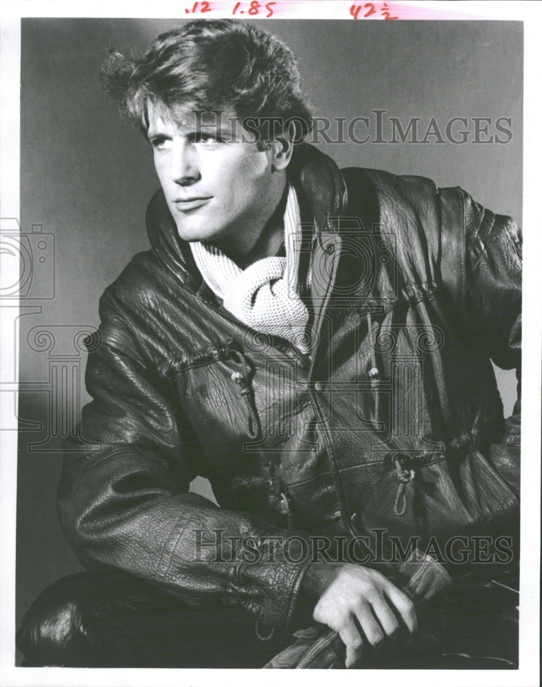 1985 Rugged Lamb Jacket Water Cotton Sleeve-Historic Images