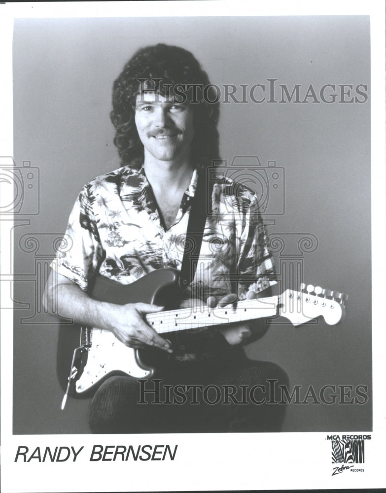 1988, Randy Bernsen guitarist musician Sam - RRV33481 - Historic Images