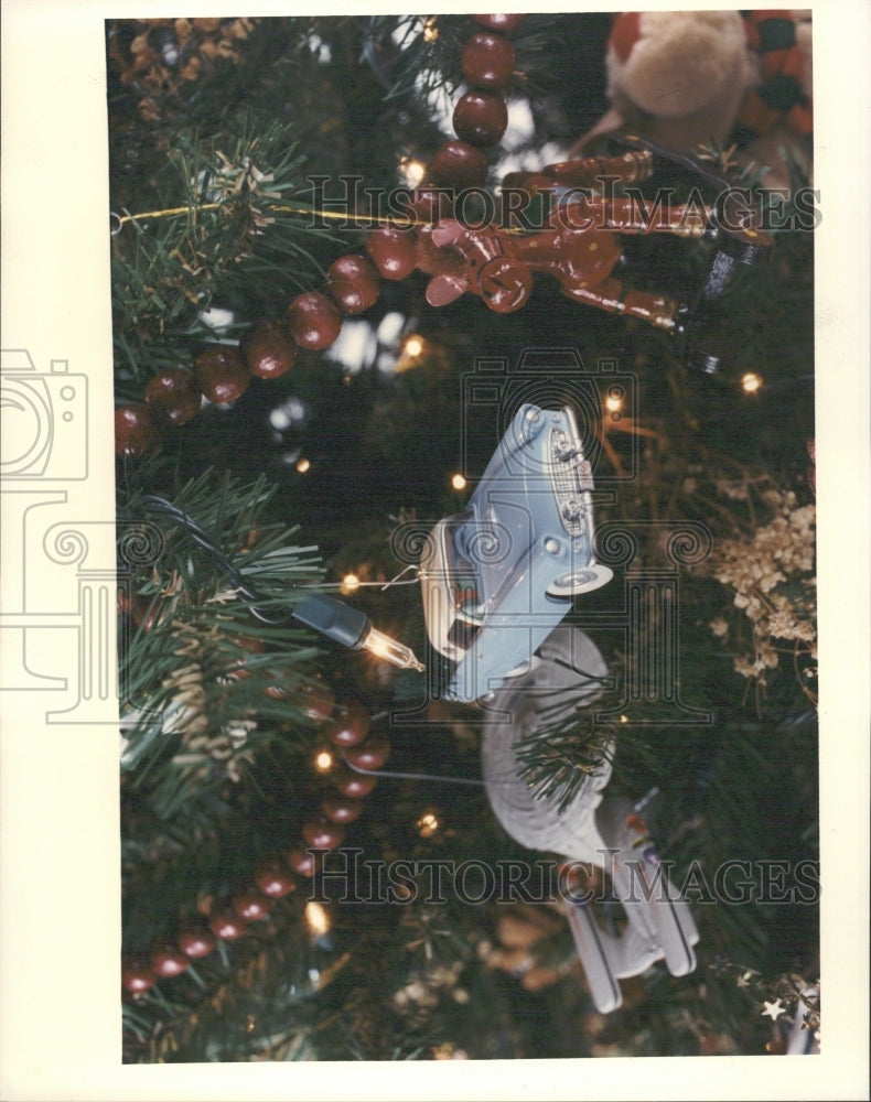 1994, Christmas Ornament - RRV33789 - Historic Images