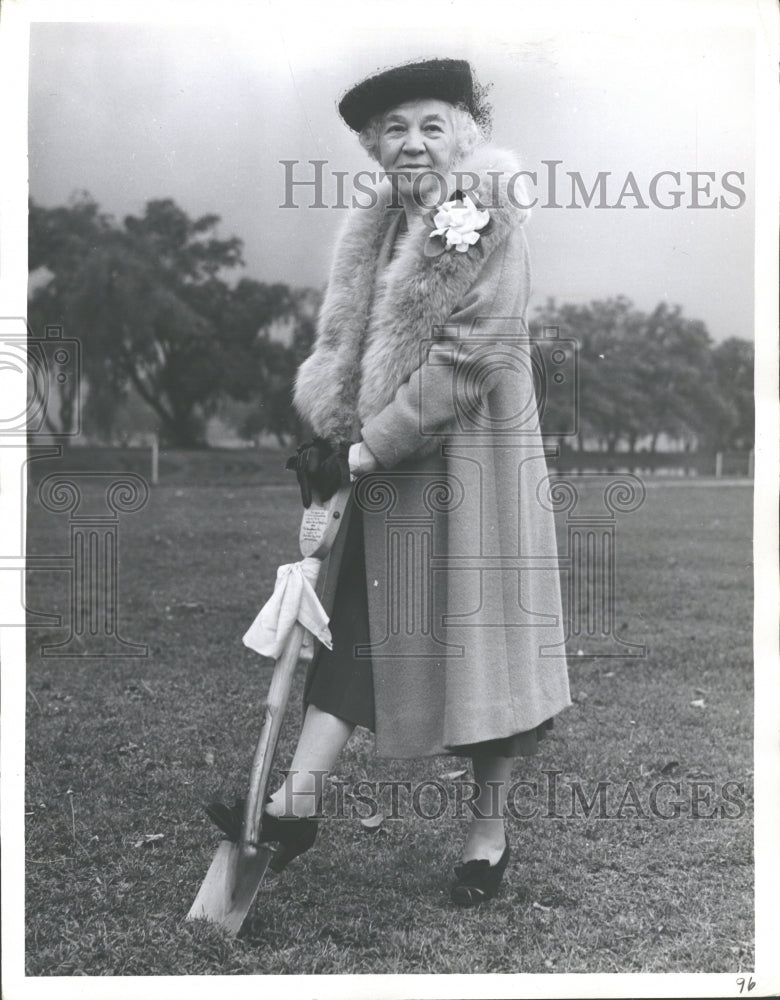 1939 Press Photo Detroit News Reporter Nancy Brown - Historic Images