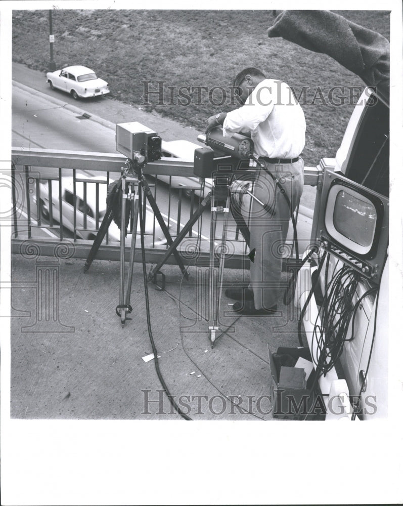 1960 Ransom, GE Engineer Traffic Control TV - Historic Images