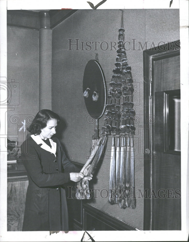 1948 Press Photo Catholic Cardinals Seamstress tailor s - RRV34375 - Historic Images