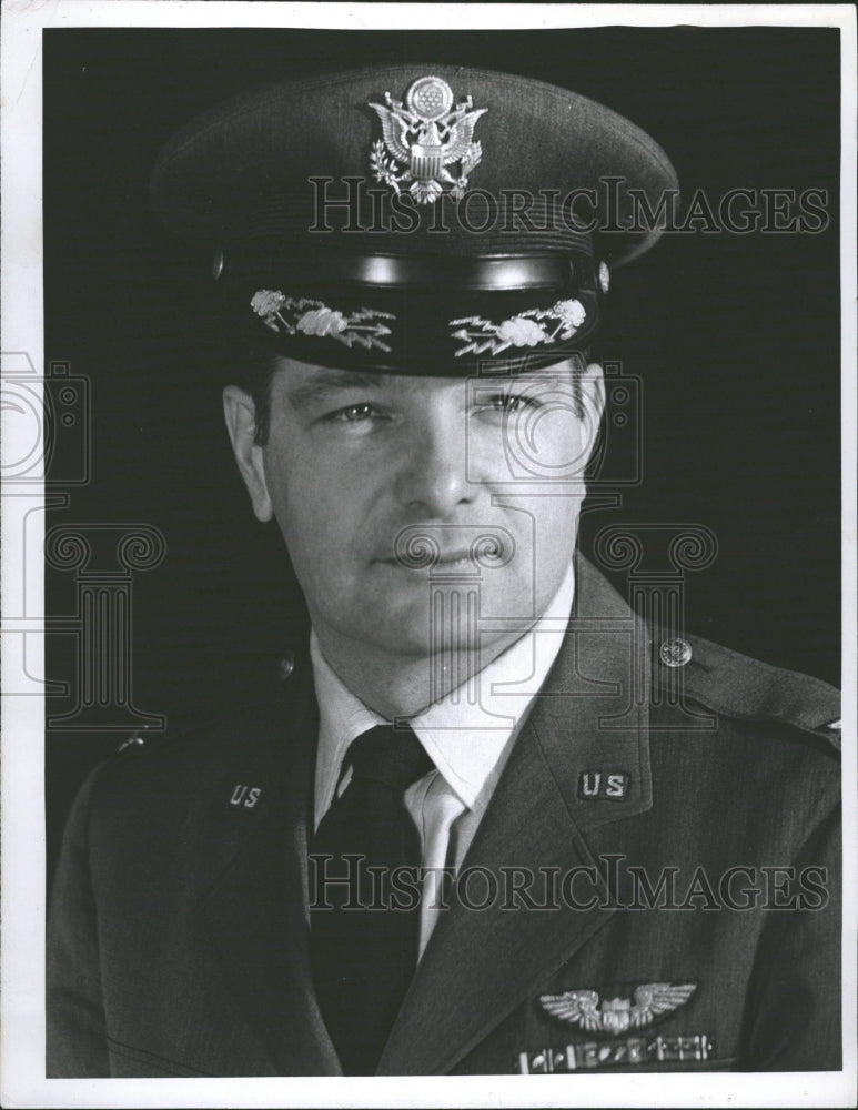 1952 Press Photo Colonel Ernest White Jr Portrait - RRV34639 - Historic Images