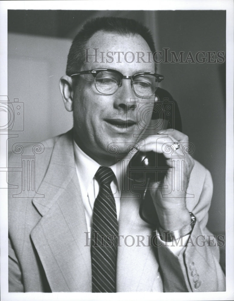 1958 Press Photo Flying Farmers Executive Duane Travis - RRV35253 - Historic Images