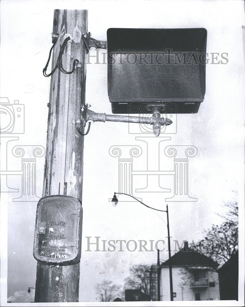 1960 Electronic Traffic Control Sign - Historic Images