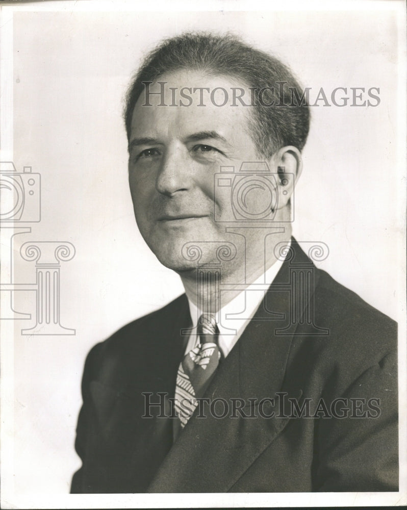 1943 Press Photo Attorney &amp; Musician Eduard Werner - RRV35645 - Historic Images