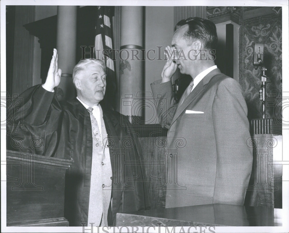 1957 St Hwy Commissioner Mackie Sworn In - Historic Images