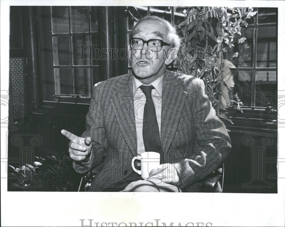 1979 Dr. Peter Rowe Headmaster Cranbrook - Historic Images