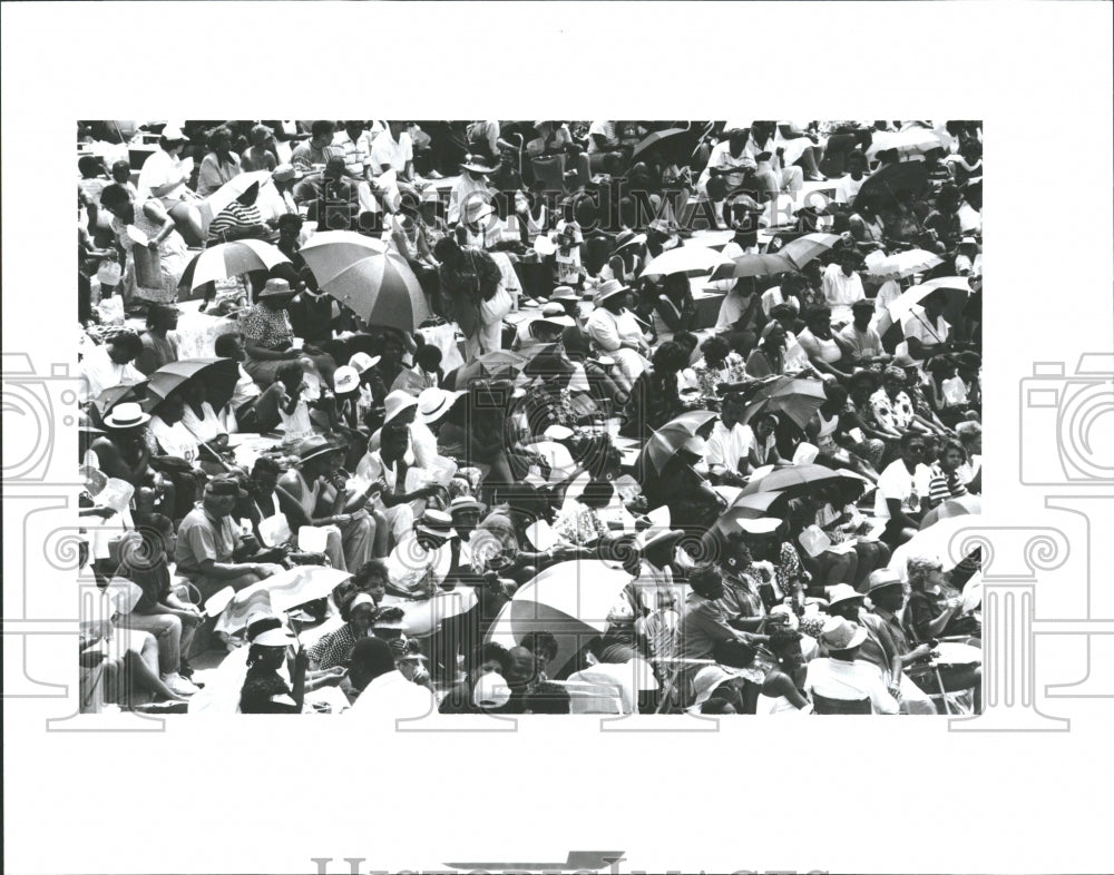 1991 Kart Plaza Gospel Crowd - Historic Images