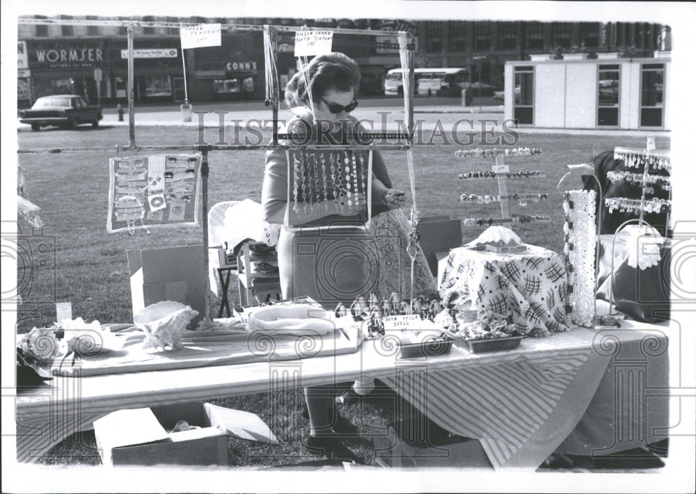 1969 Flea Market Downtown Detroit Kerns - Historic Images