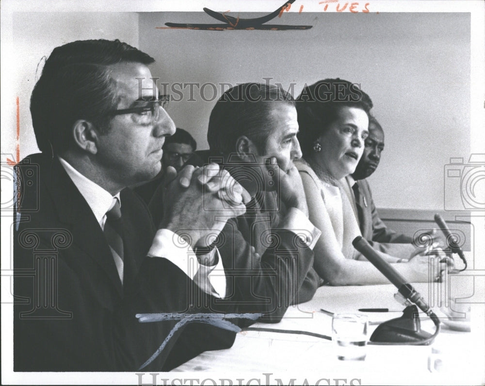 1969 Press Photo Candidates Mayor Detroit Michigan - Historic Images