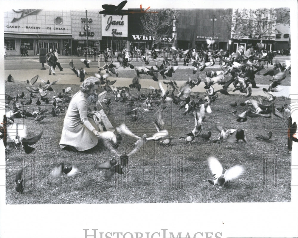 1974 Miss Virginia Feeds Birds in Park-Historic Images