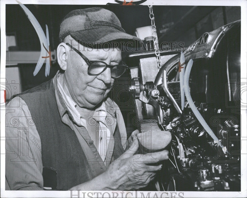 1955 Press Photo Henry Clark repairing Shoe clothing - RRV37709 - Historic Images