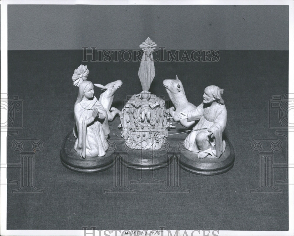 1960 Press Photo Antique Solid Wood Nativity Set - RRV37793 - Historic Images