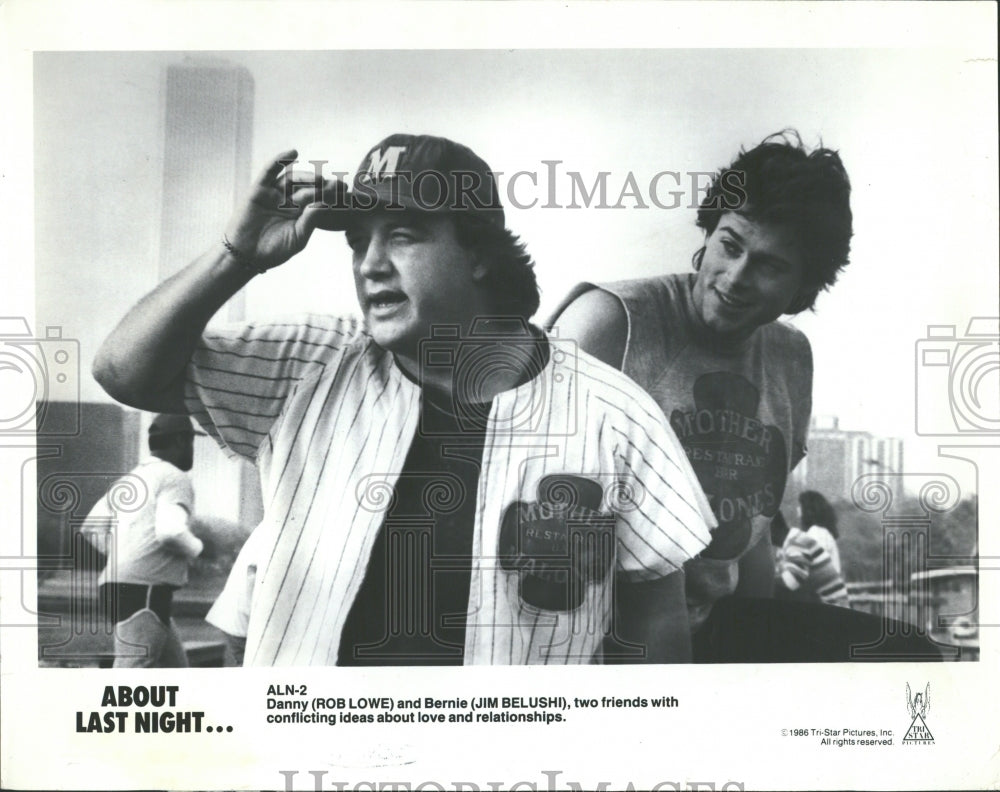 1986 Press Photo Jim Belushi Rob Lowe About Last Night - RRV37823 - Historic Images