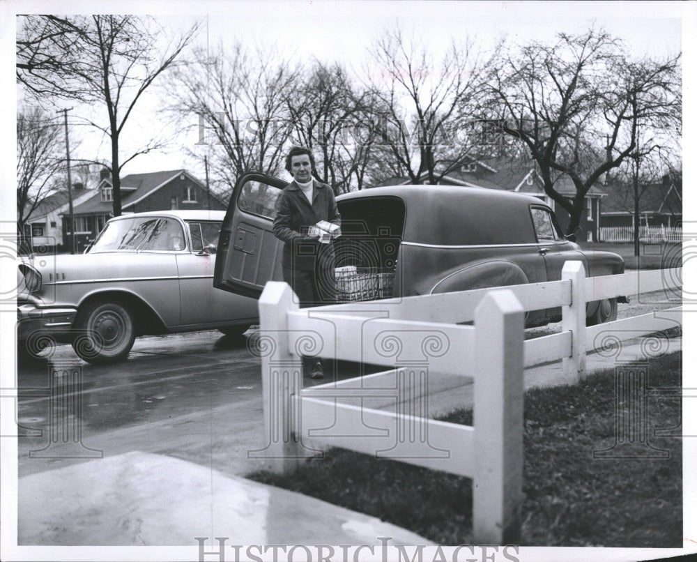 1957 Milkmen Margaret Mitchell - Historic Images