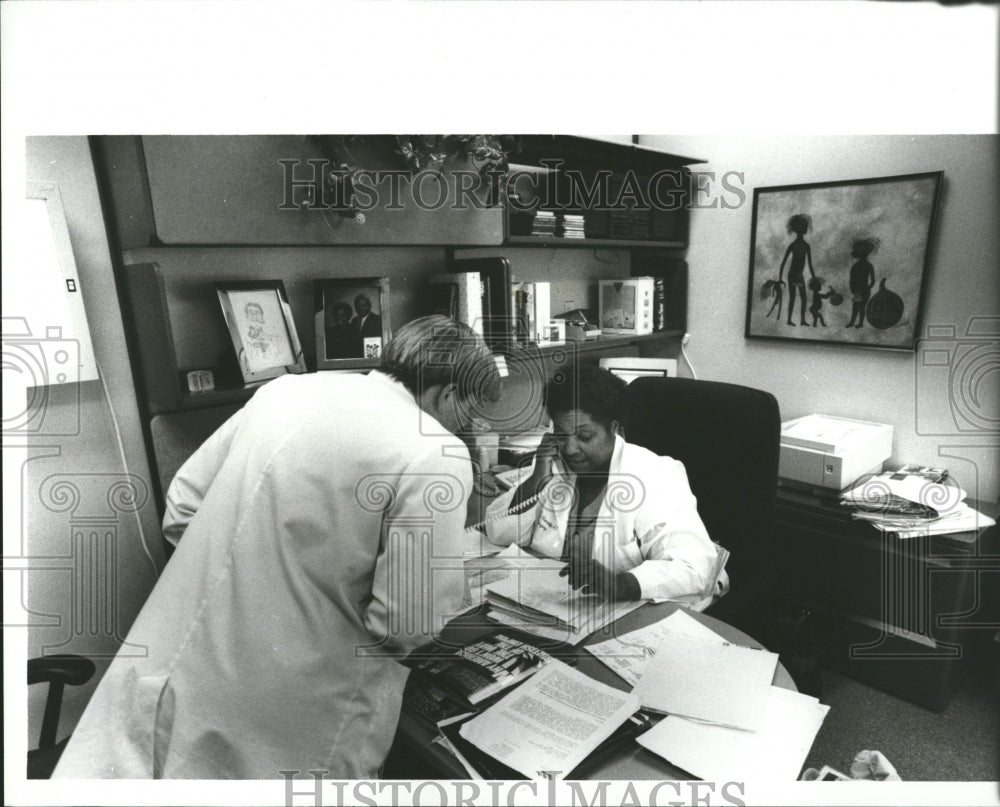 1992 Neurosurgery Chief Alexis Canady - Historic Images