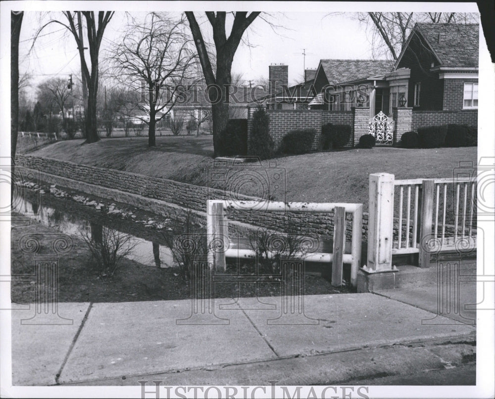 1958 County Flood relief program - Historic Images