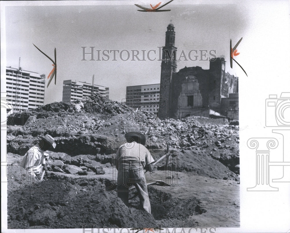 1964 Press Photo Aztec ruins found at construction site - RRV39281 - Historic Images