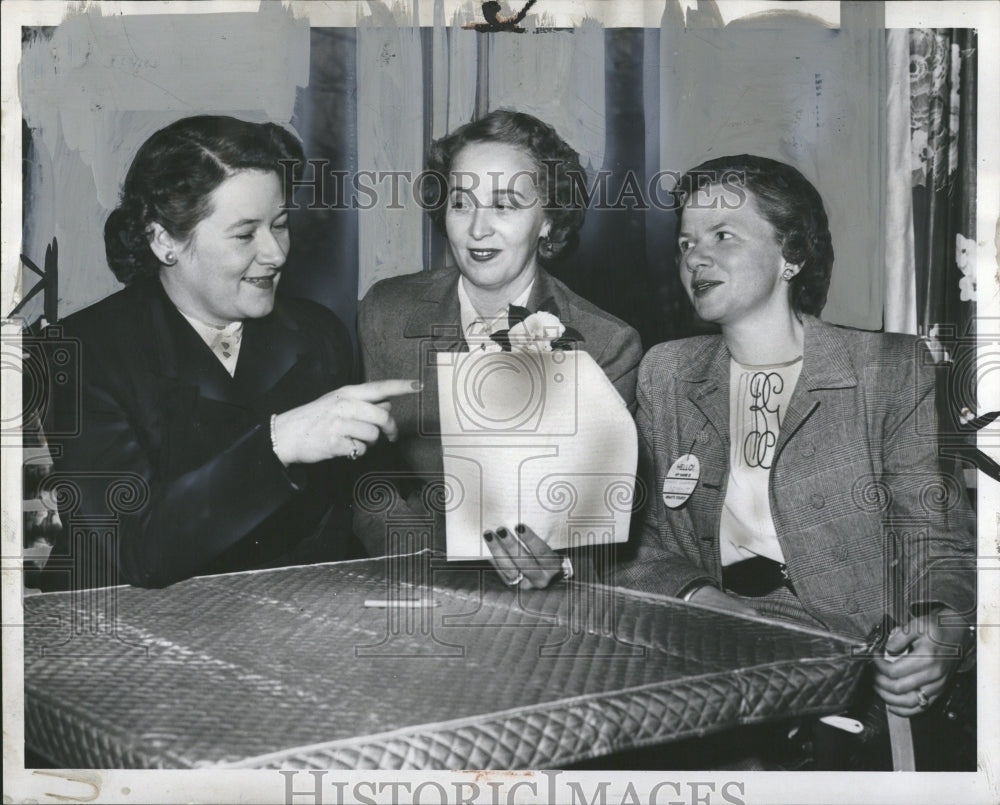 1949 Junior League of America ladies - Historic Images