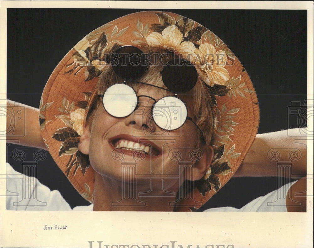 1990 flip-up sunglasses fisherman hats look - Historic Images