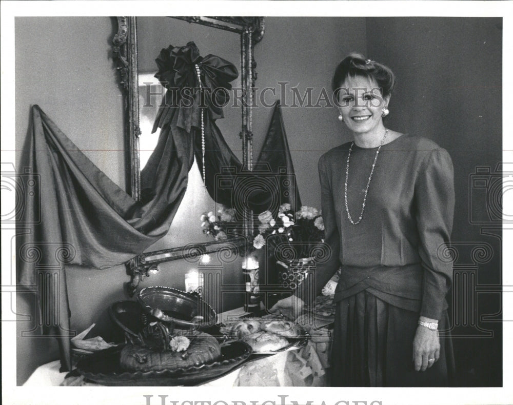 1991 Maria Carrillo Day Of The Dead Feast - Historic Images