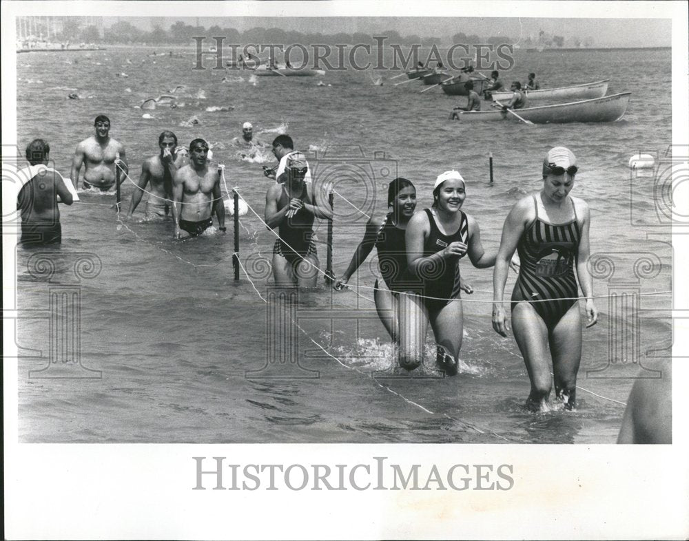 1989, Swimming Competition Ohio Chicago - RRV40213 - Historic Images