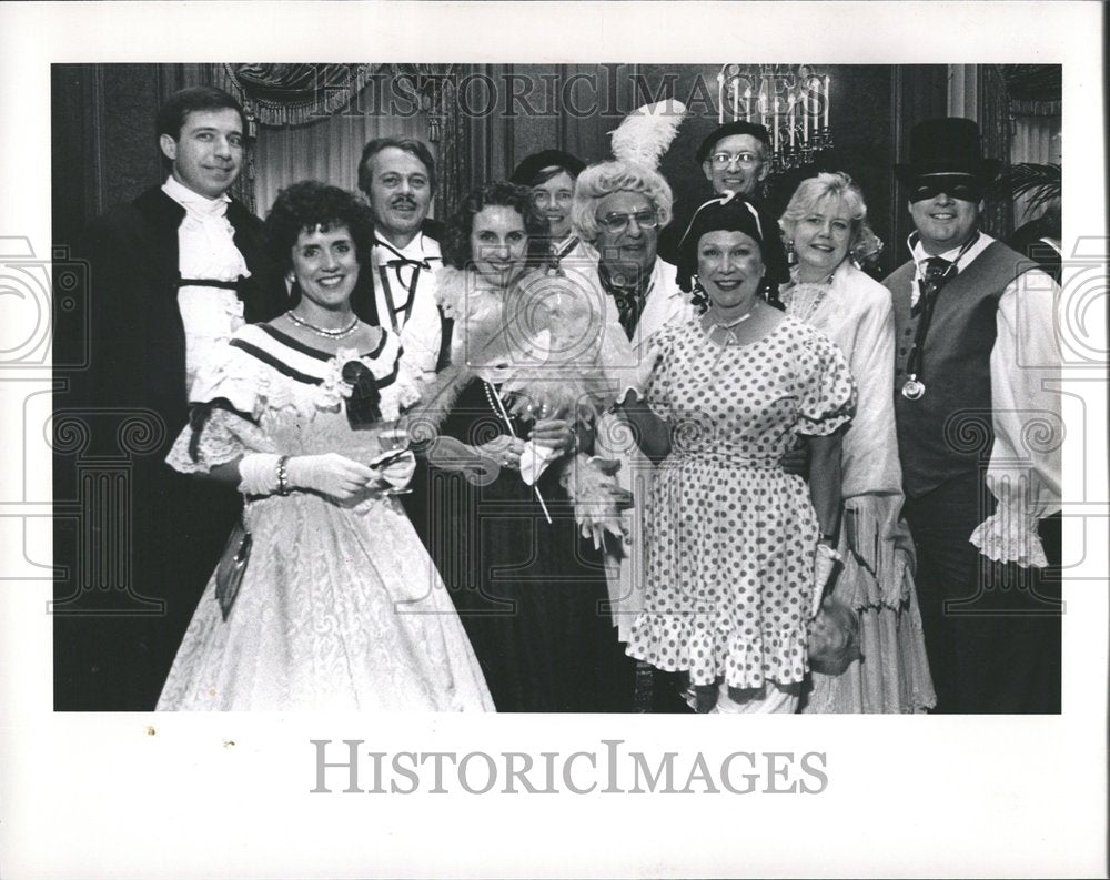 1990 People Chicago Opera Theater gala - Historic Images