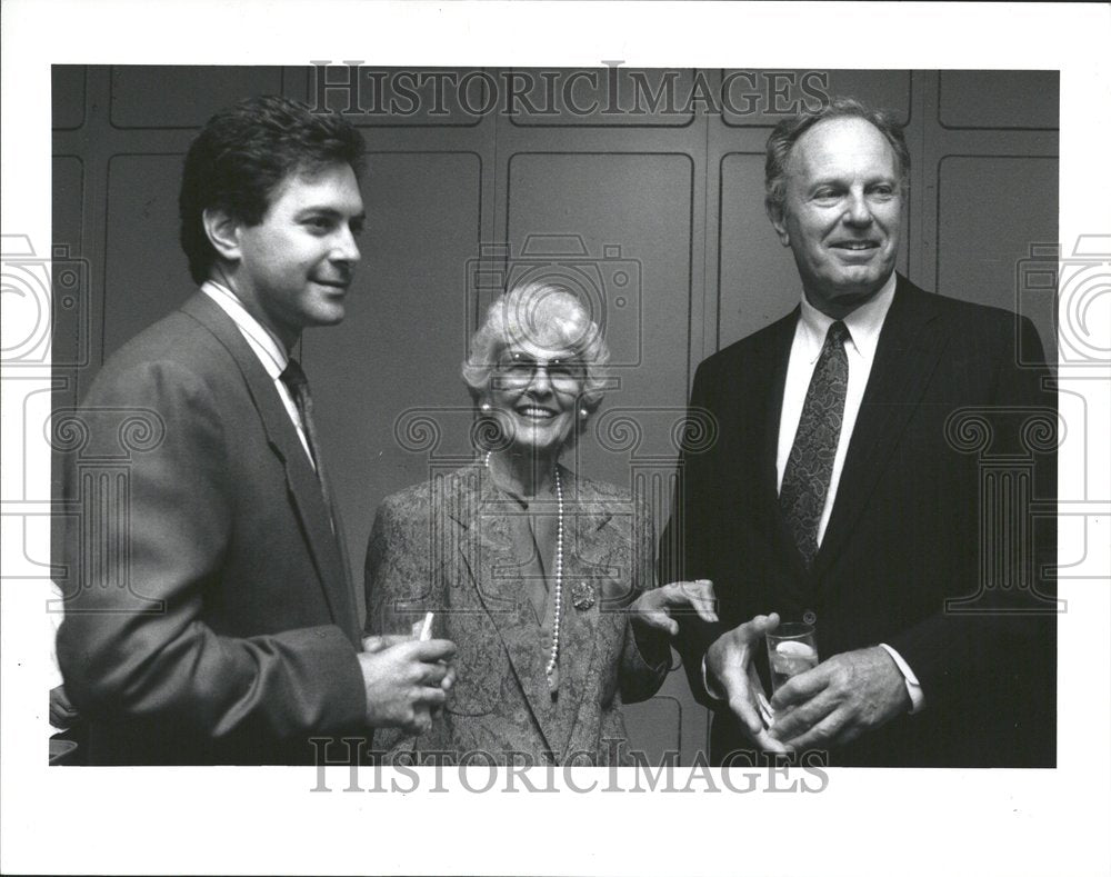 1990 Press Photo Alyce Costa Randy Selig attend event - RRV40855 - Historic Images