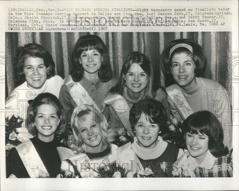 1967 Press Photo Eight teenagers America Pageant Dallas - RRV40965 - Historic Images