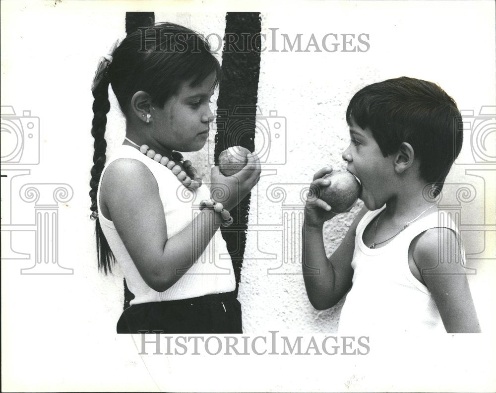 1987 Anette Martinez Brother Angel Orchards - Historic Images