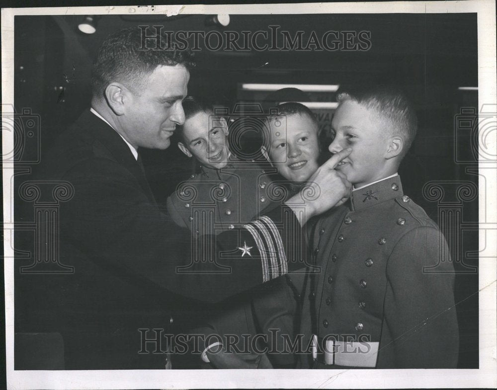 1961 Press Photo Mat Swift Allan Slaff Alreigh Burke - RRV41515 - Historic Images