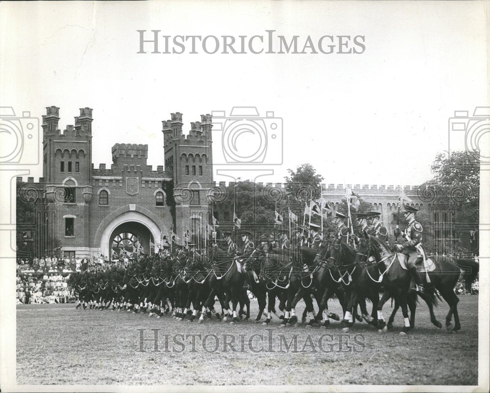 1946, Garrison parade Lancer Crack riding - RRV41523 - Historic Images